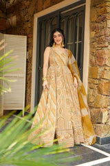 Lovely Peach Organza Digital Print Gown