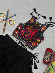 Exclusive White Cotton Gamthi Work Lehenga