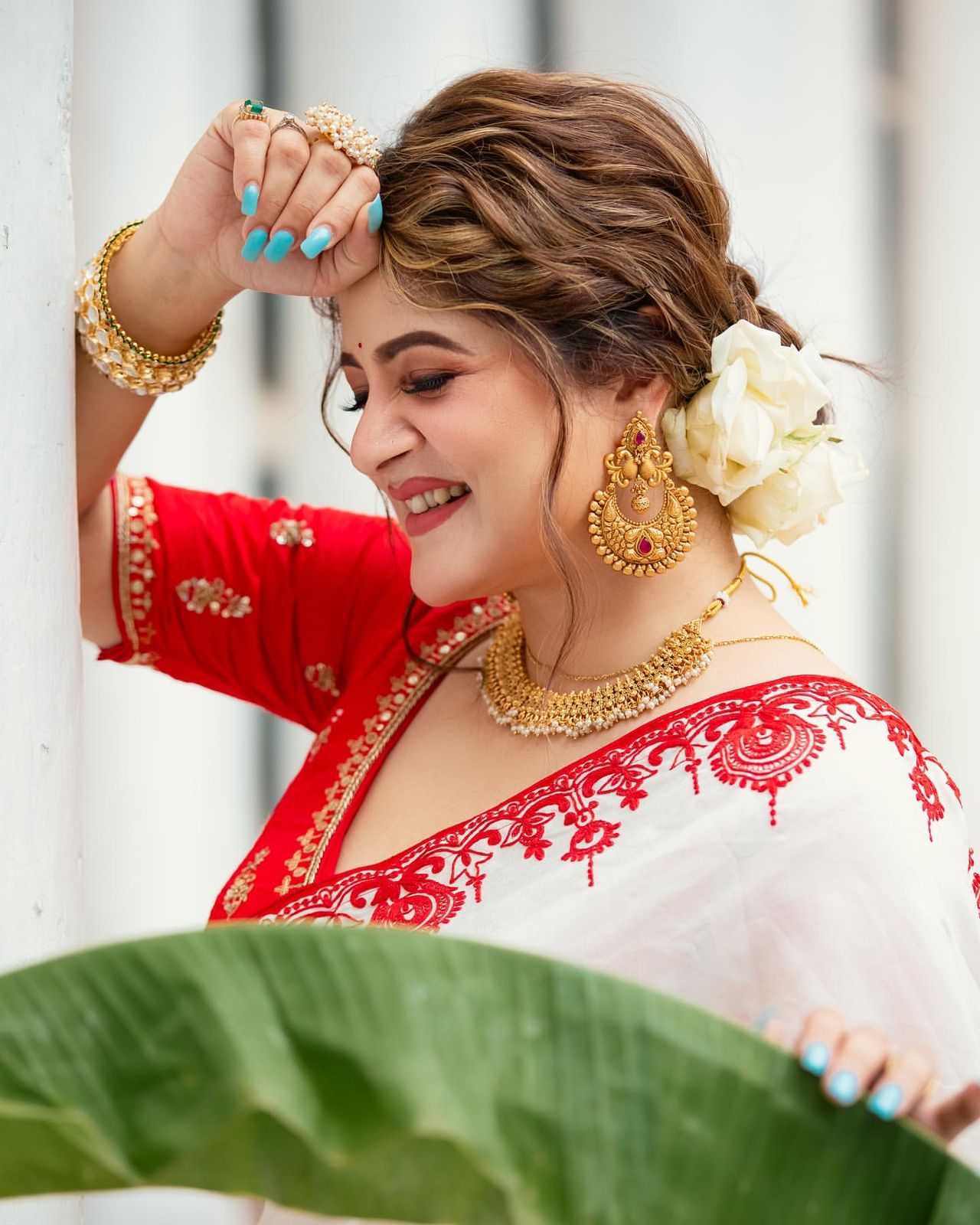 Alluring White Rangoli Silk with Embroidery Saree