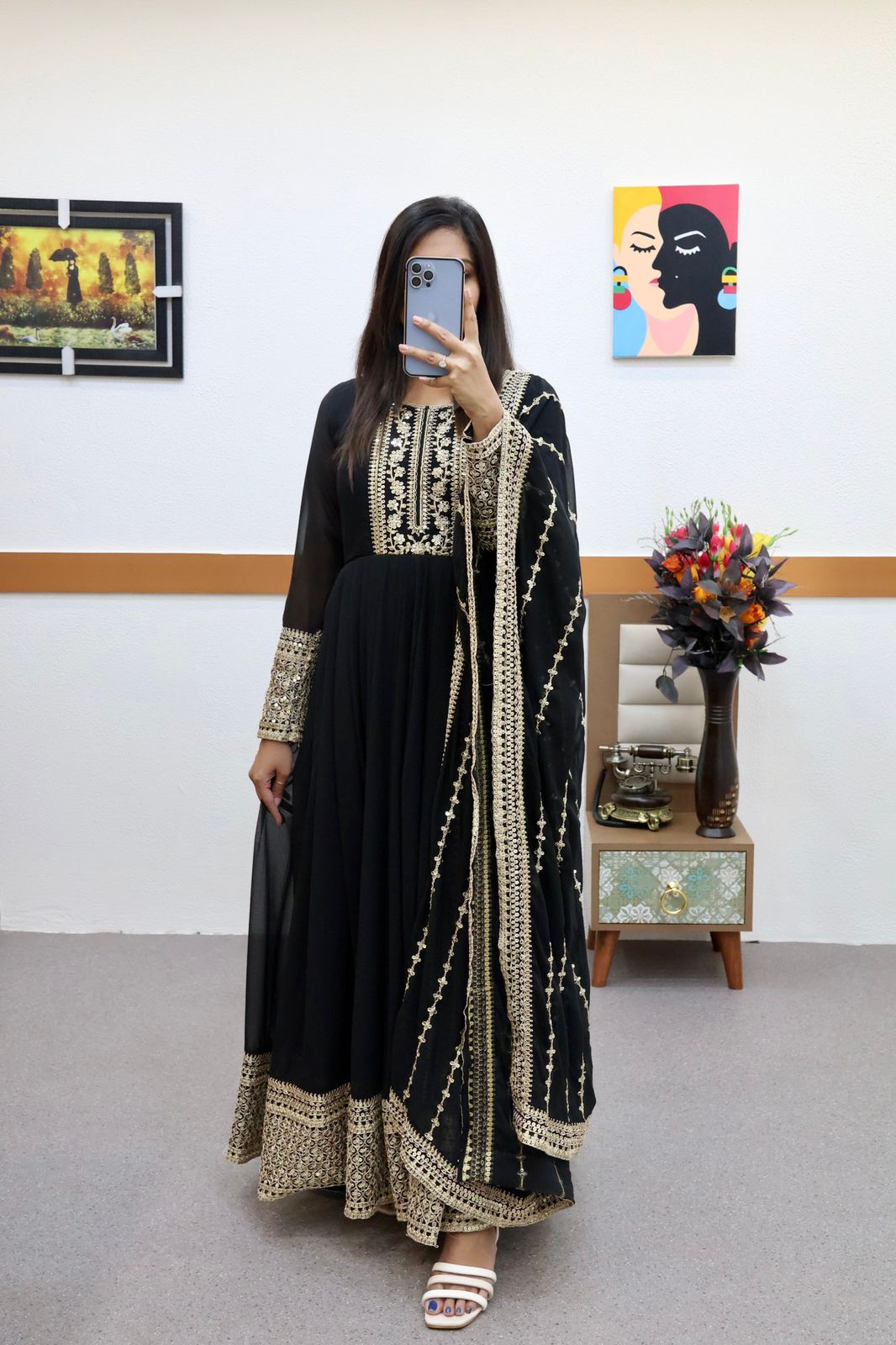 Presenting Sequence Work Black Color Gown