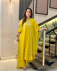 Bollywood Style Yellow Color Hina Khan Wear Palazzo Suit