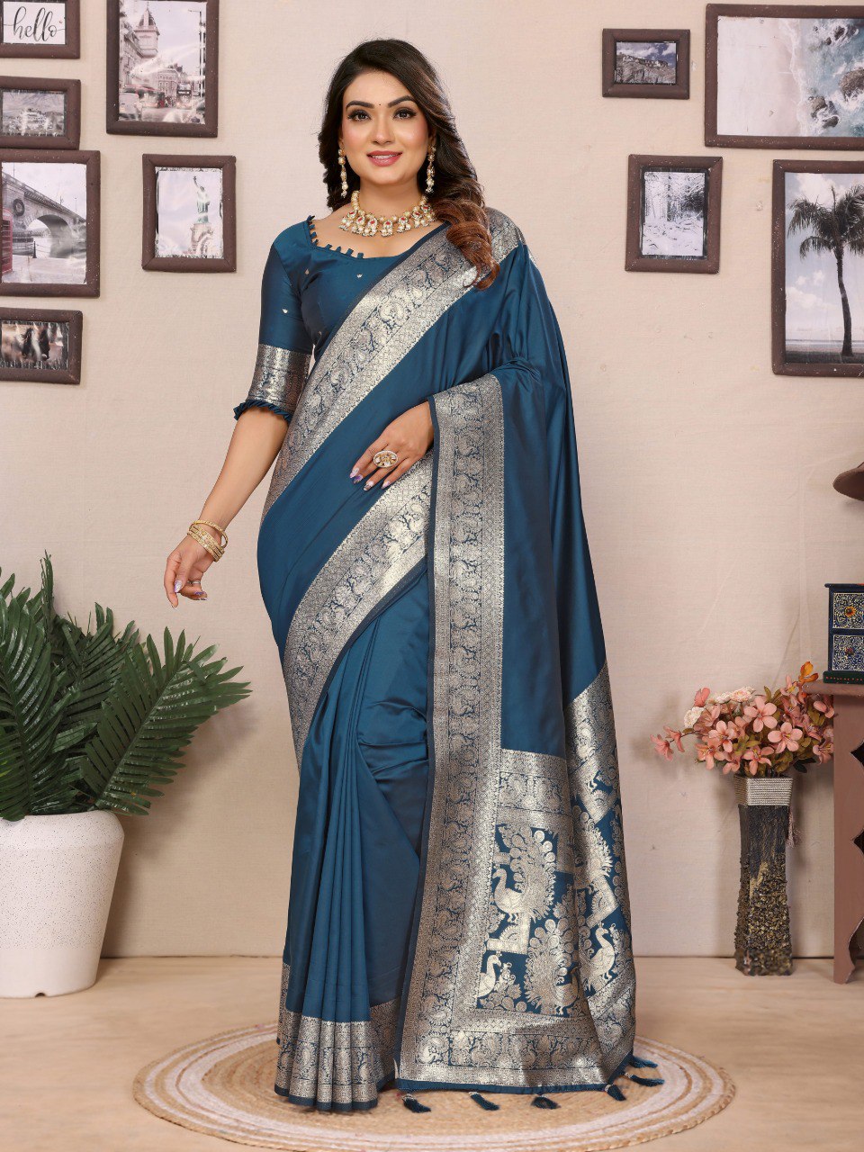 Glorious Pink Banarasi Silk Weaving Saree