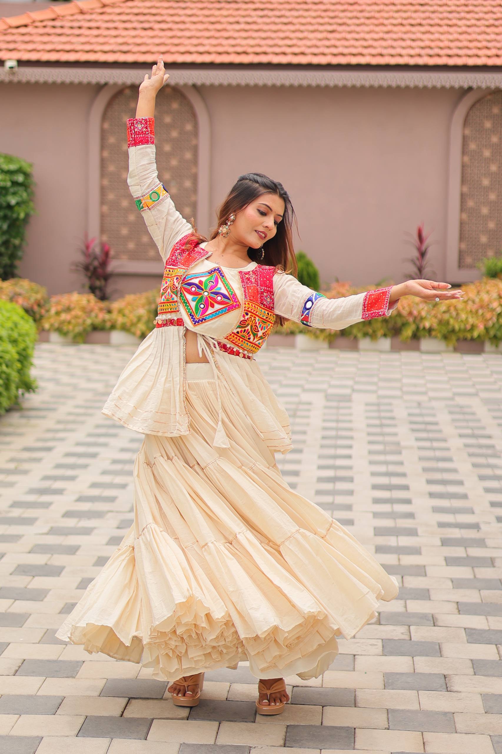 Pretty White Cotton Gamthi Work Navratri Lehenga Choli