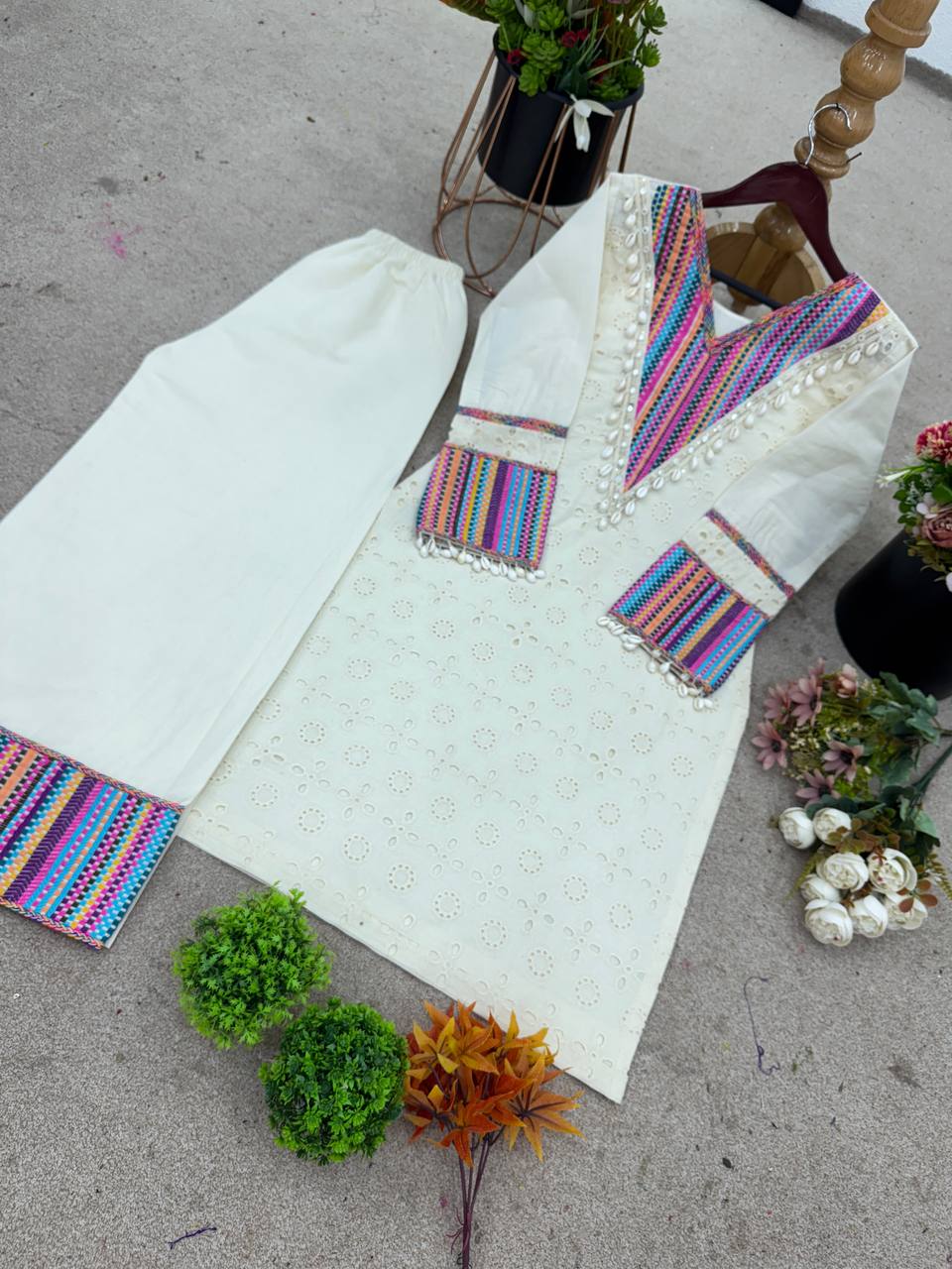 Trendy White Khadi Cotton Thread Work Co-ord Set