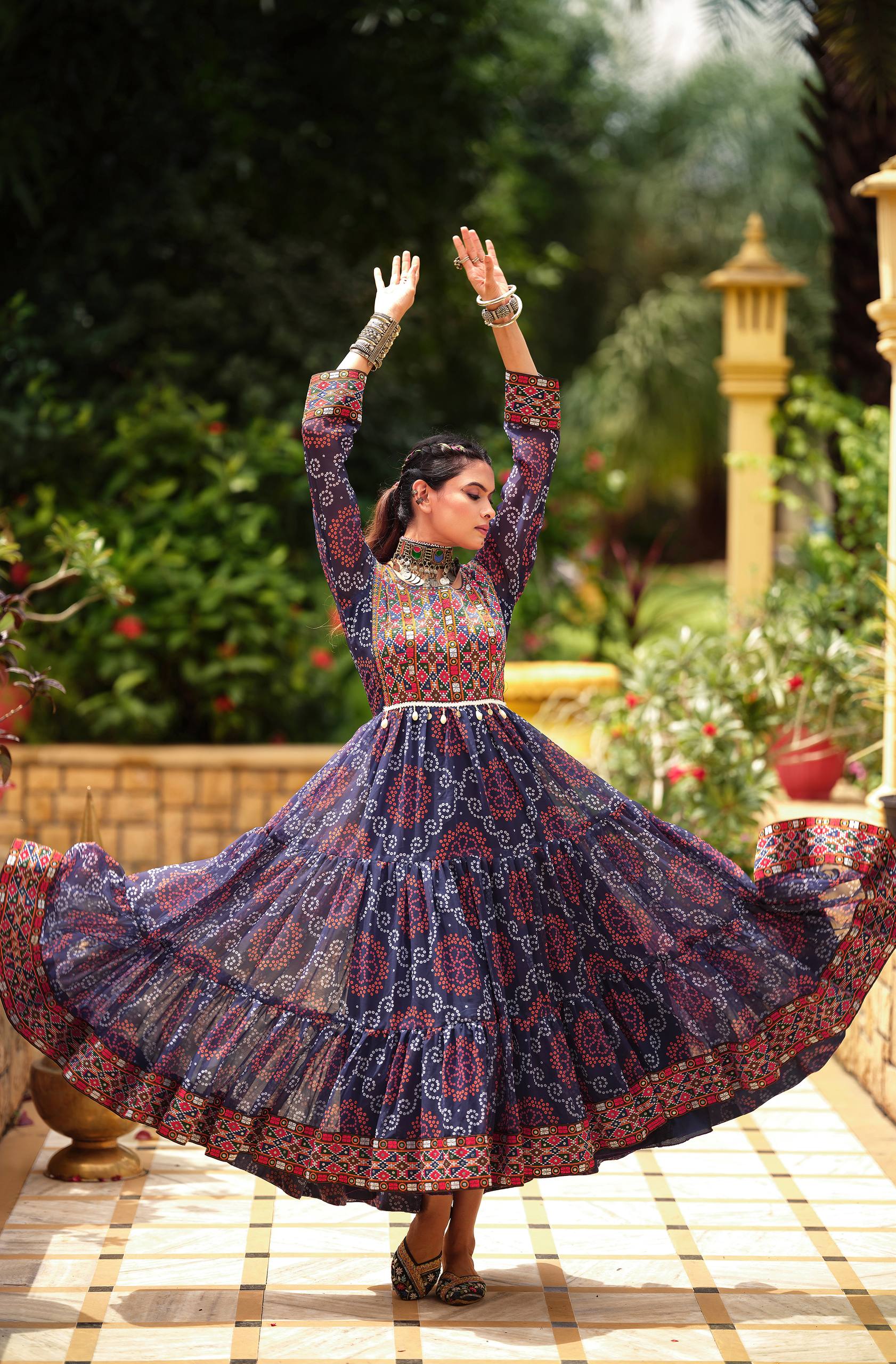 Lovely Pink Color Georgette Gamthi Work Gown