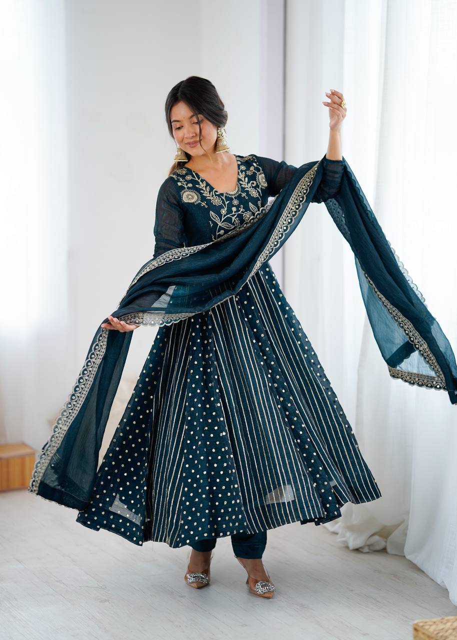 Trendy Green Color Silk with Embroidery Work Gown